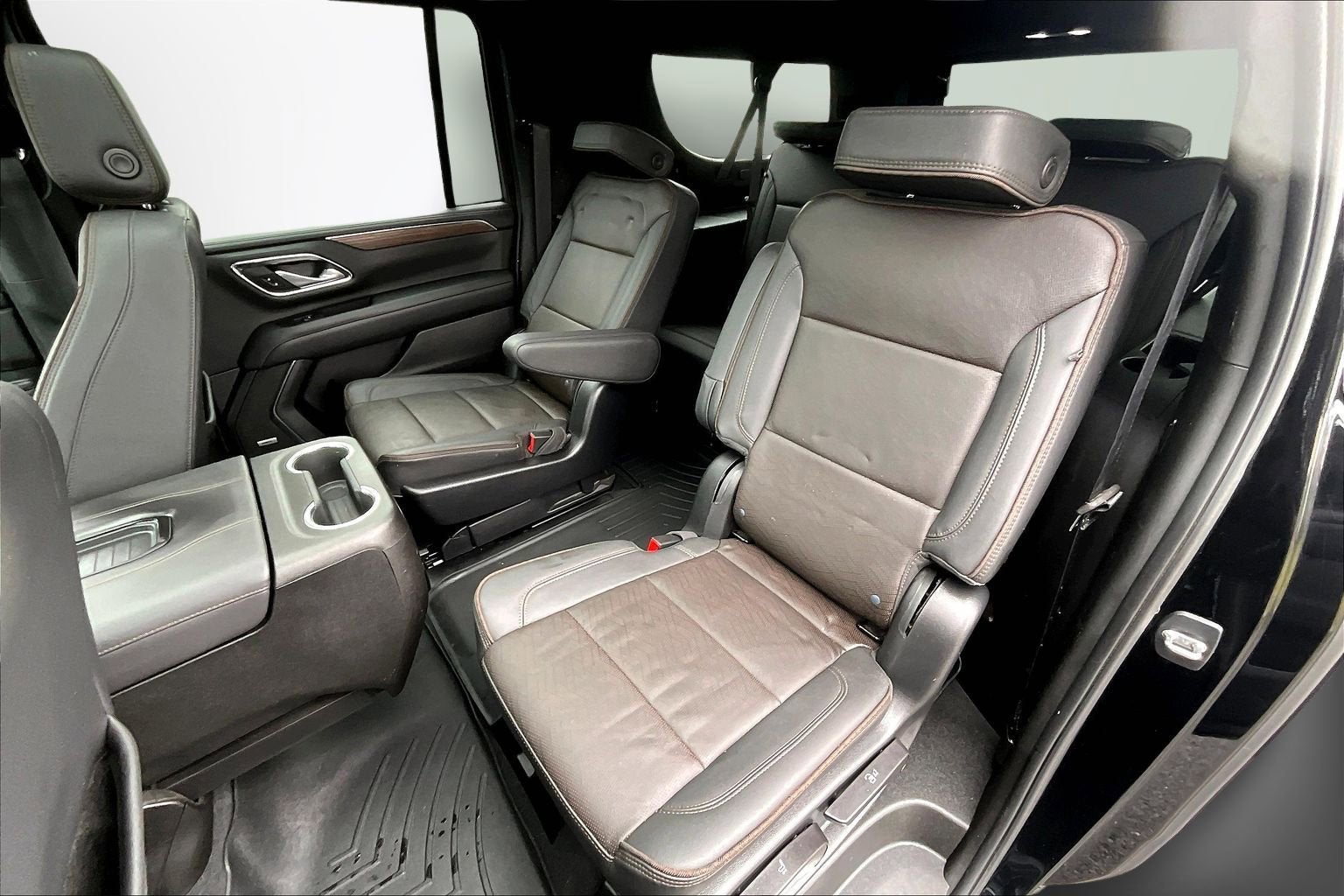 2022 Chevrolet Suburban High Country