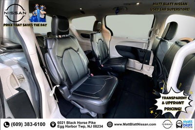 2024 Chrysler Pacifica Touring L