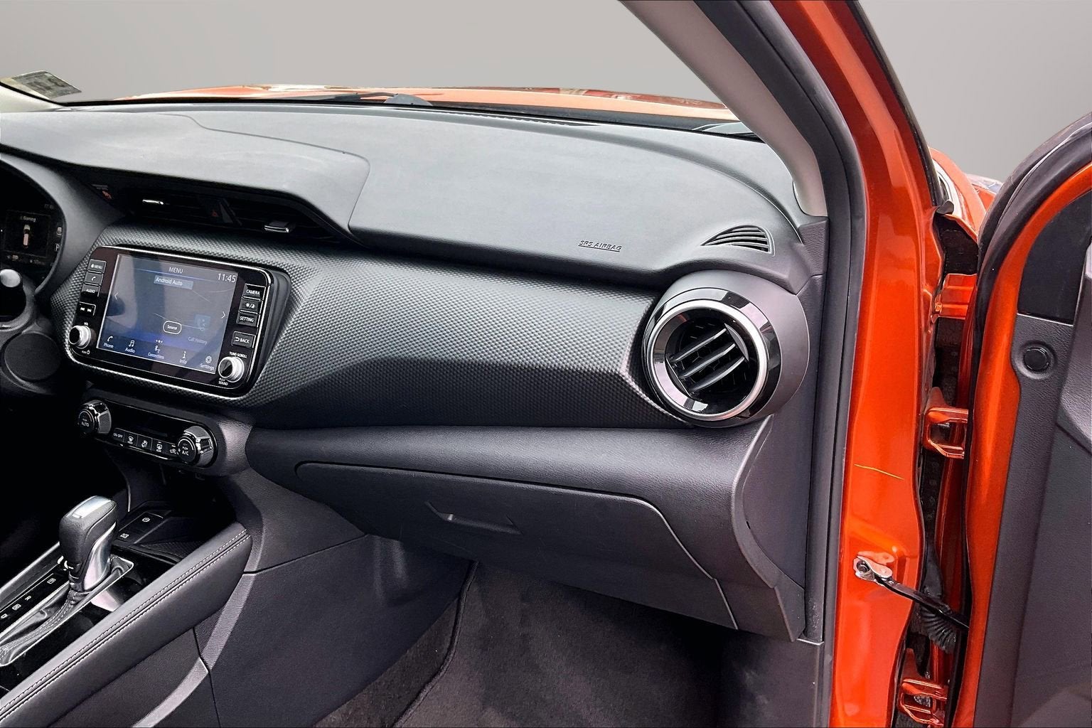 2022 Nissan Kicks SV