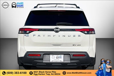 2024 Nissan Pathfinder SV