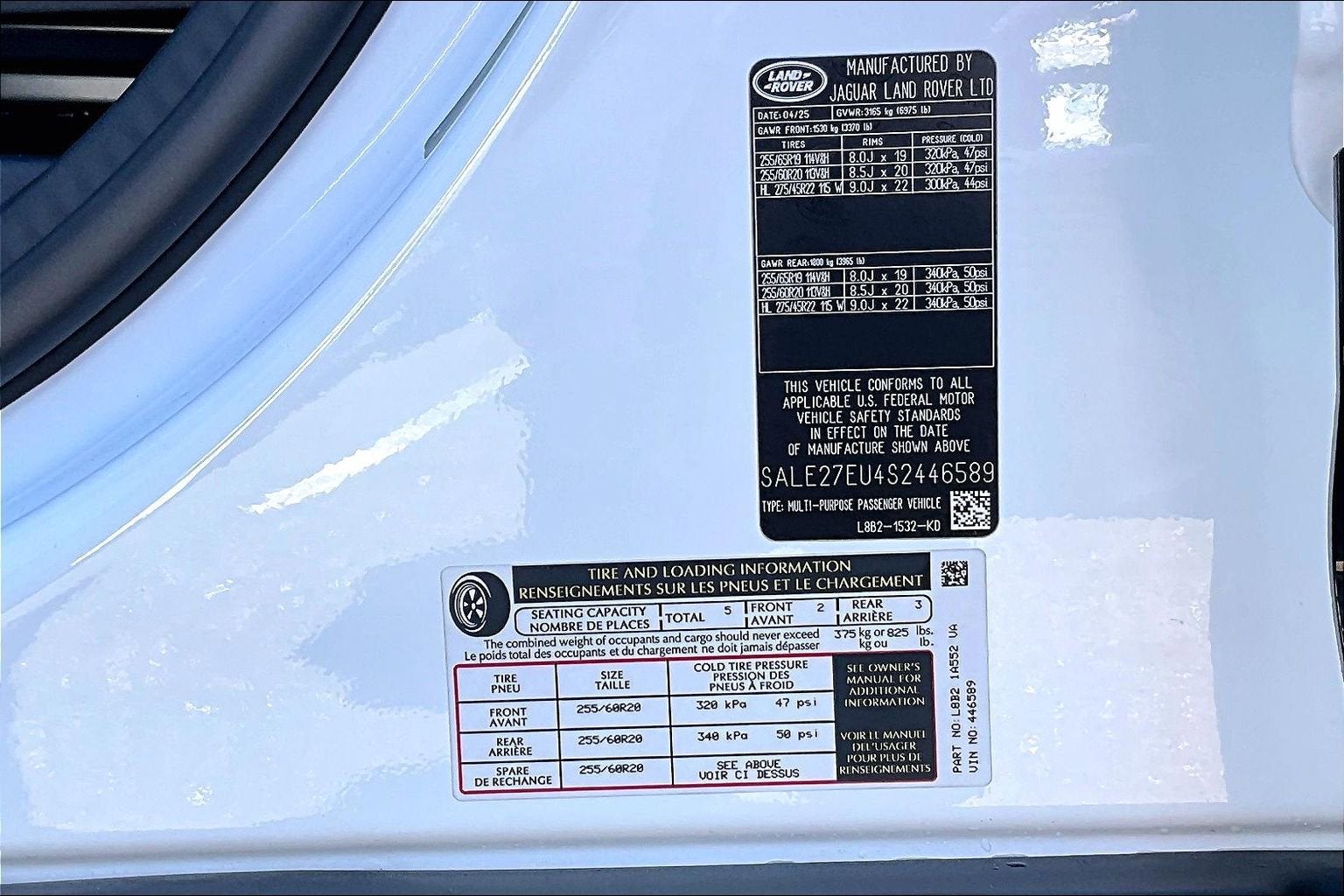 2025 Land Rover Defender X-Dynamic SE