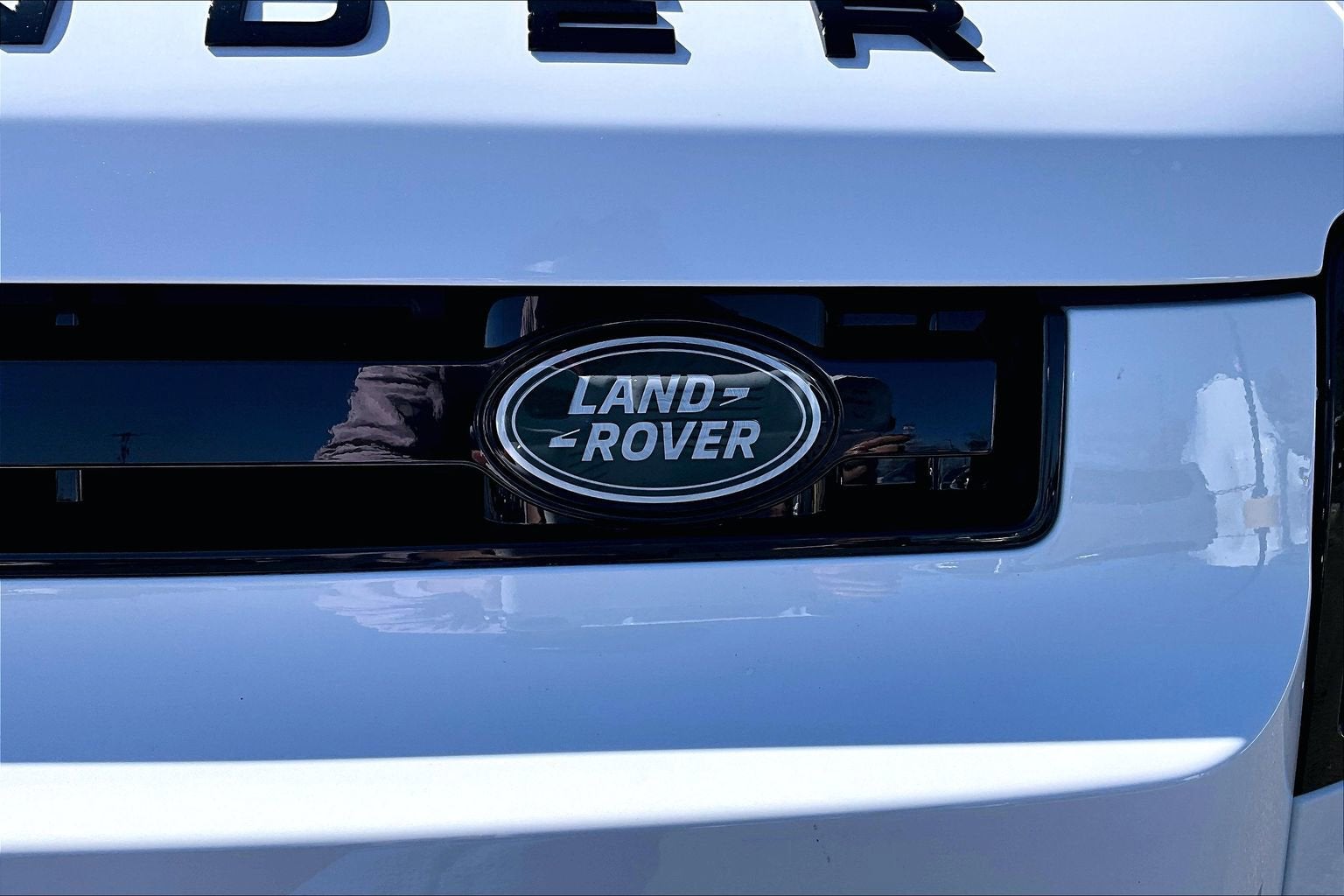 2025 Land Rover Defender X-Dynamic SE