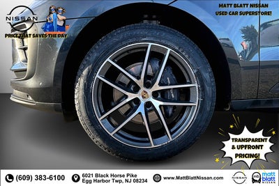 2023 Porsche Macan Base