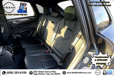 2023 Porsche Macan Base