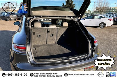 2023 Porsche Macan Base