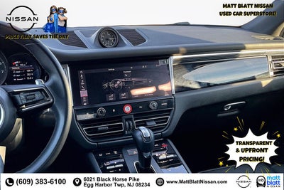 2023 Porsche Macan Base