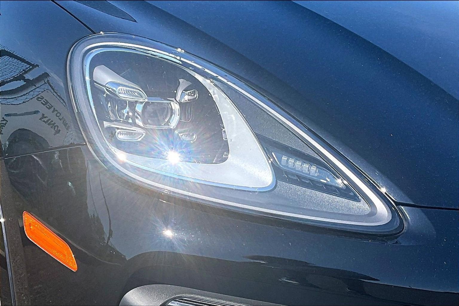 2023 Porsche Cayenne Platinum Edition