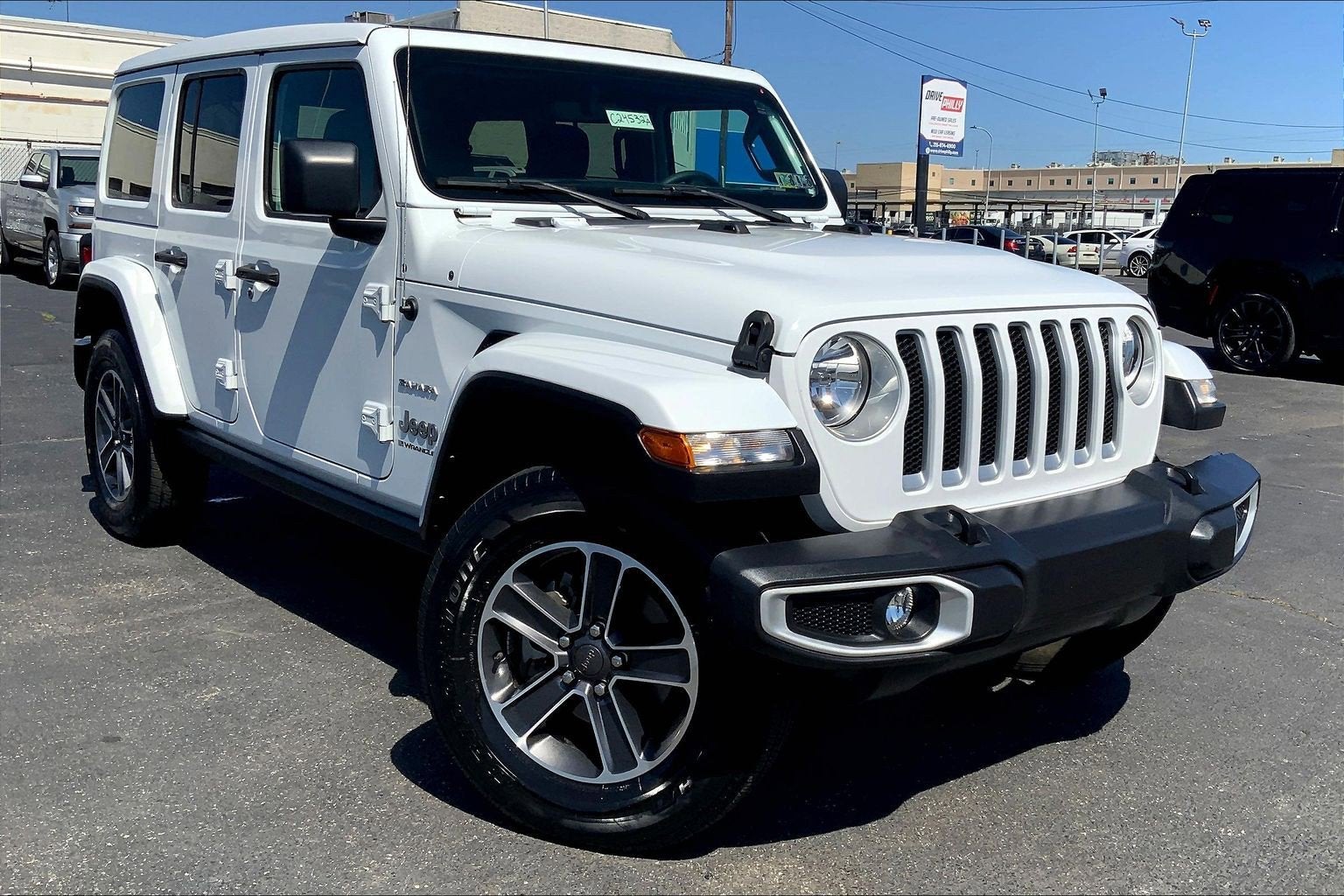 2023 Jeep Wrangler 4-Door Sahara 4x4
