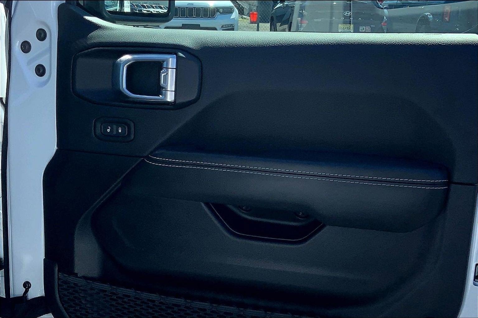 2023 Jeep Wrangler 4-Door Sahara 4x4