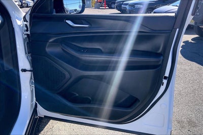 2023 Jeep Grand Cherokee Altitude 4x2