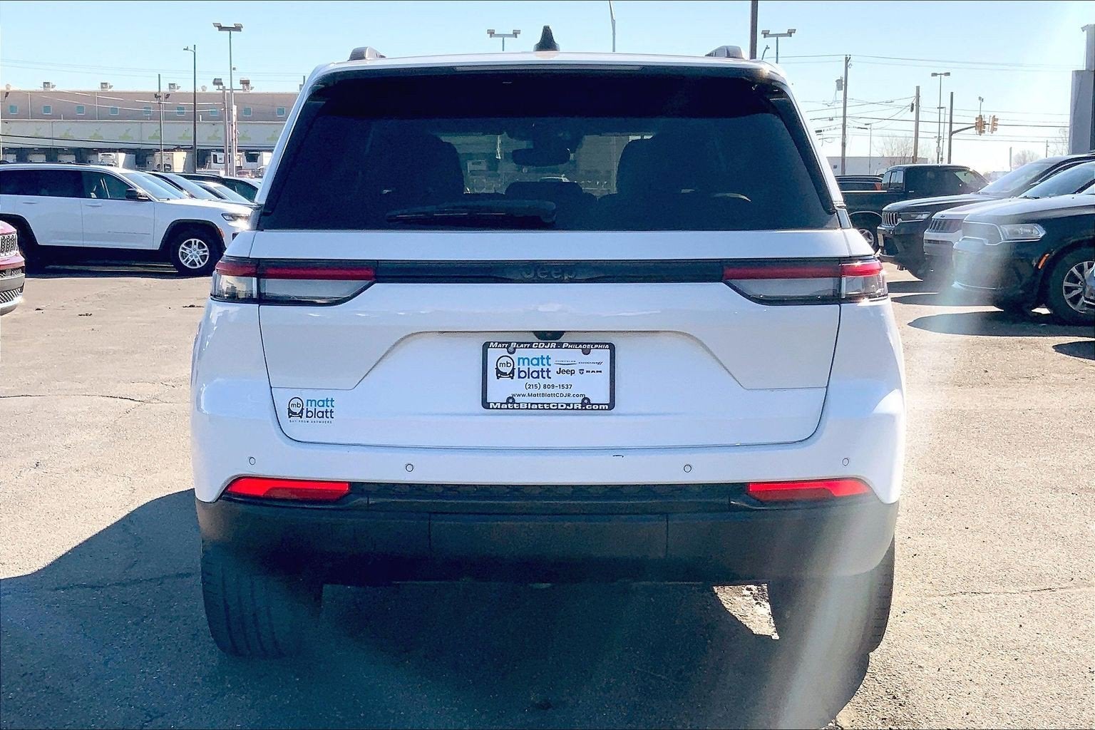 2023 Jeep Grand Cherokee Altitude 4x2