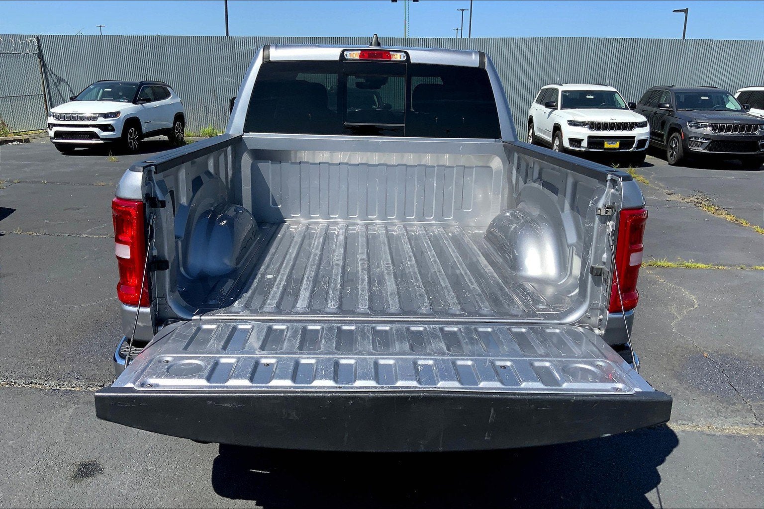 2025 RAM 1500 Big Horn Crew Cab 4x4 5'7' Box