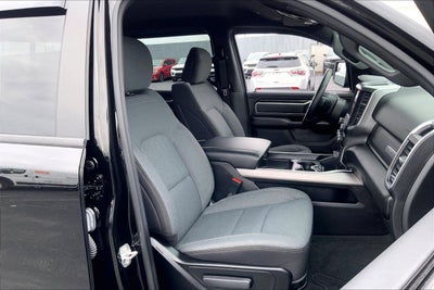 2022 RAM 1500 Big Horn Crew Cab 4x4 5'7' Box