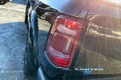 2019 RAM 1500 Limited Crew Cab 4x4 5'7' Box