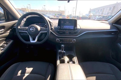 2025 Nissan Altima SV FWD