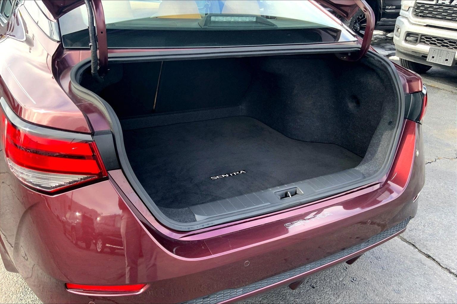 2021 Nissan Sentra SV Xtronic CVT