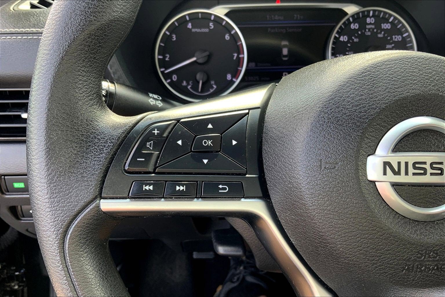 2023 Nissan Sentra SV Xtronic CVT