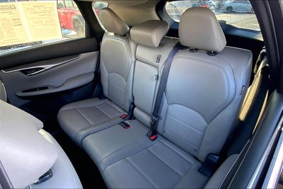 2023 INFINITI QX50 LUXE AWD