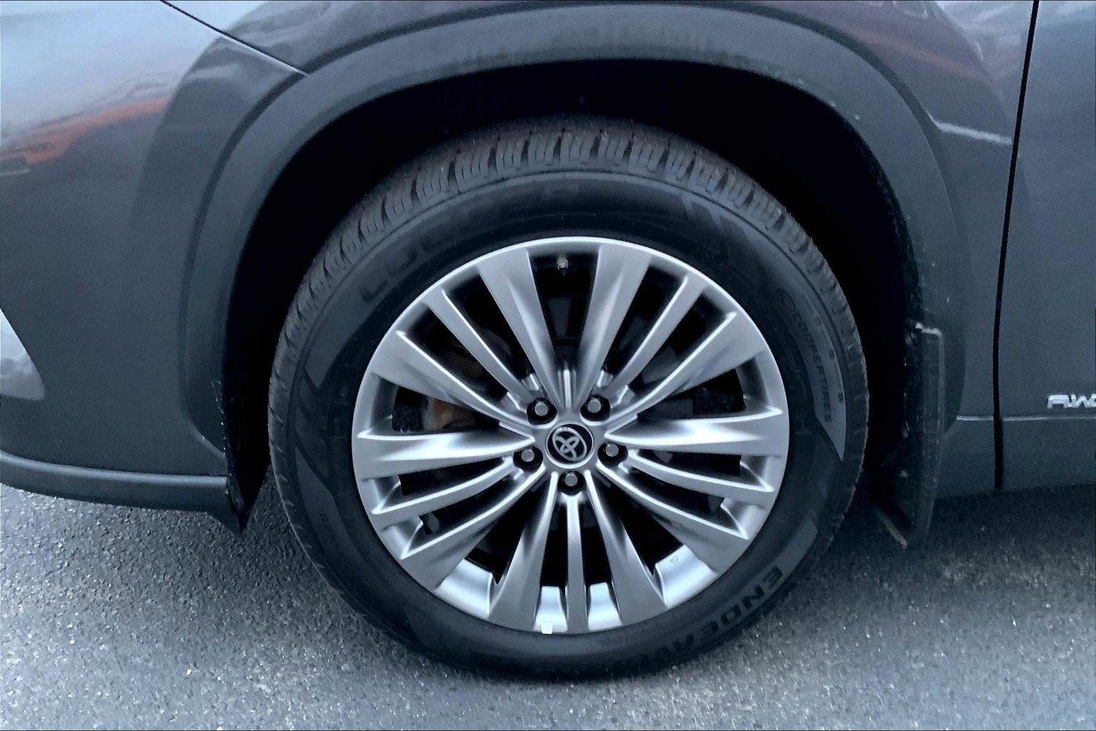 2024 Toyota Highlander Platinum