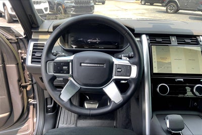 2023 Land Rover Discovery P300 S R-Dynamic