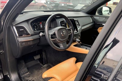 2022 Volvo XC90 T6 Inscription 7 Passenger