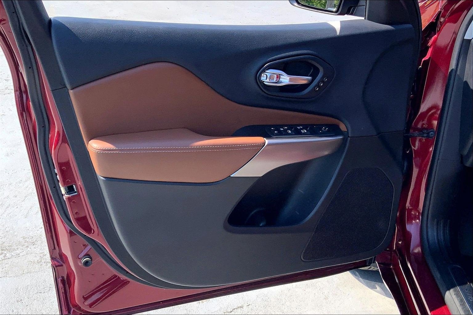 2019 Jeep Cherokee Overland
