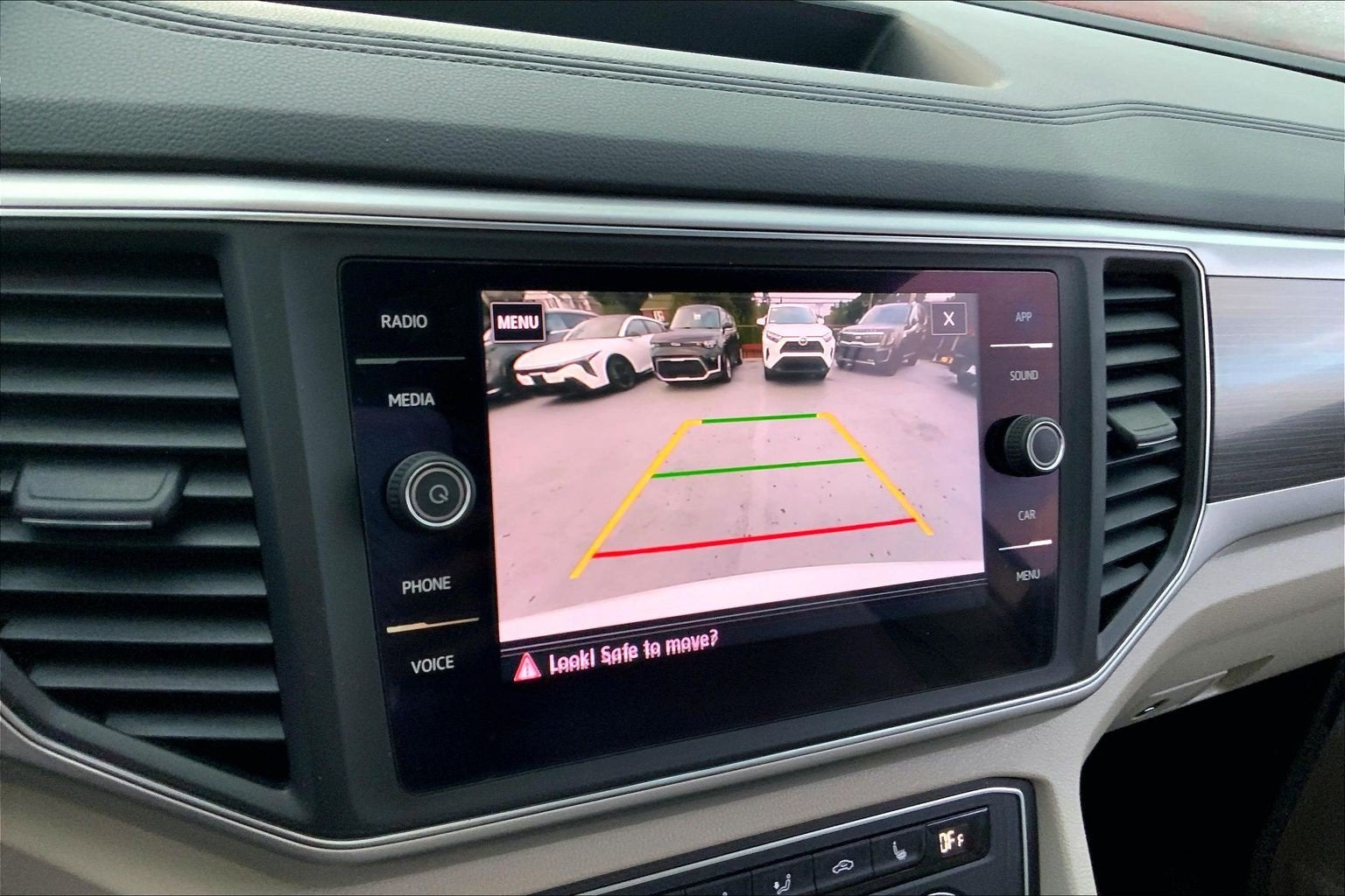 2018 Volkswagen Atlas 3.6L V6 SE w/Technology