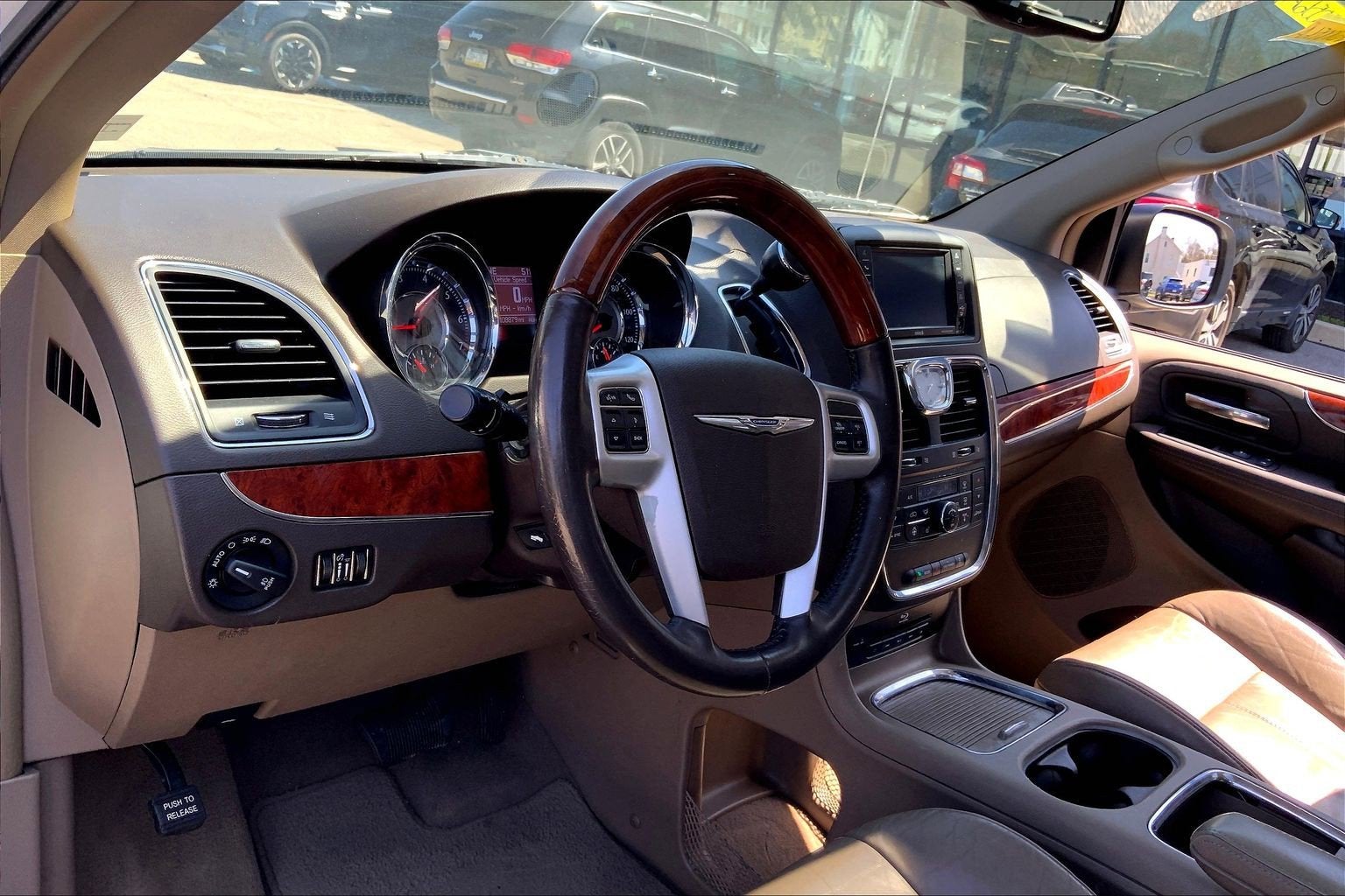 2014 Chrysler Town & Country Limited