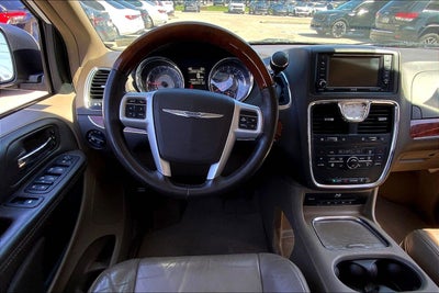 2014 Chrysler Town & Country Limited