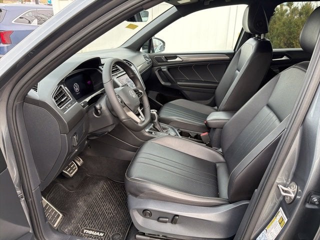 2022 Volkswagen Tiguan SE R-Line Black