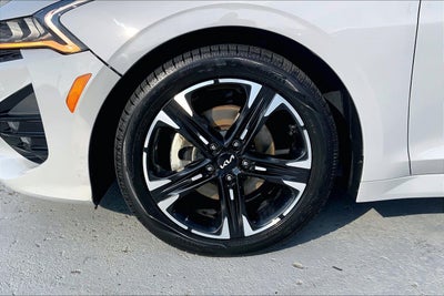 2024 Kia K5 GT-Line