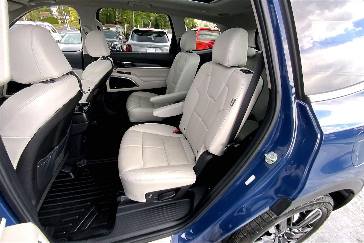 2023 Kia Telluride SX