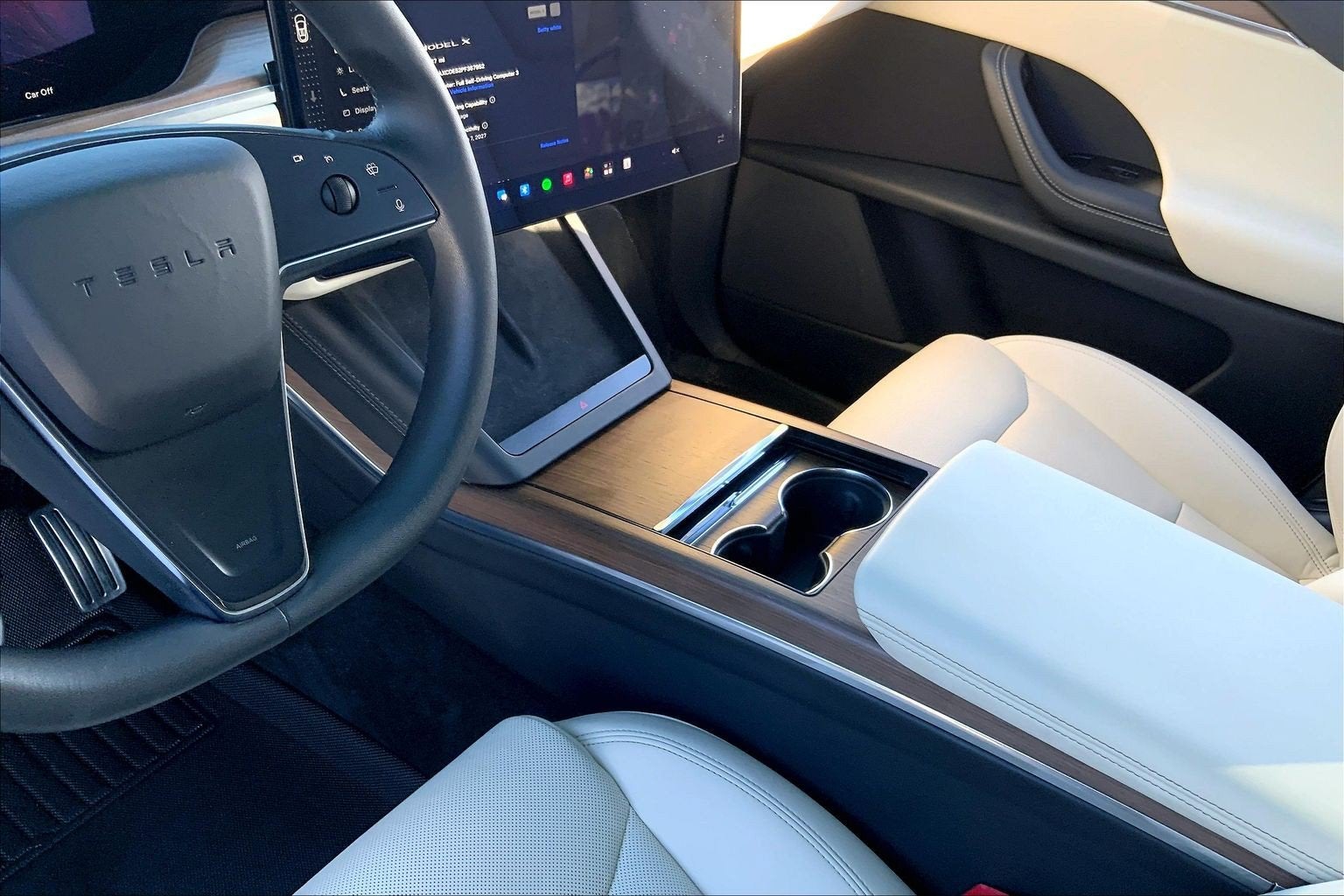 2023 Tesla Model X Long Range