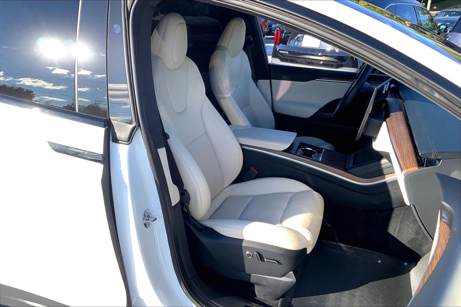 2023 Tesla Model X Long Range