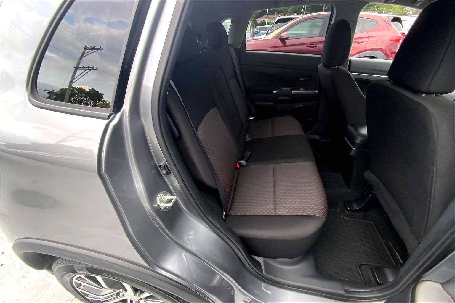 2019 Mitsubishi Outlander Sport SE 2.0