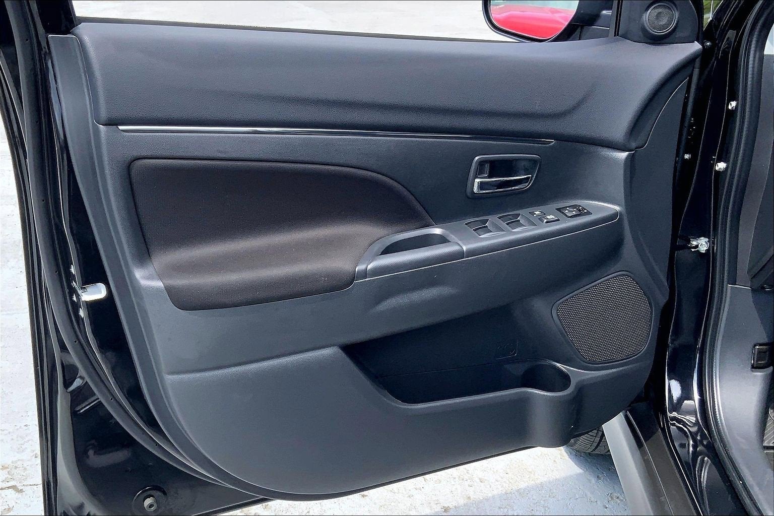 2025 Mitsubishi Outlander Sport ES