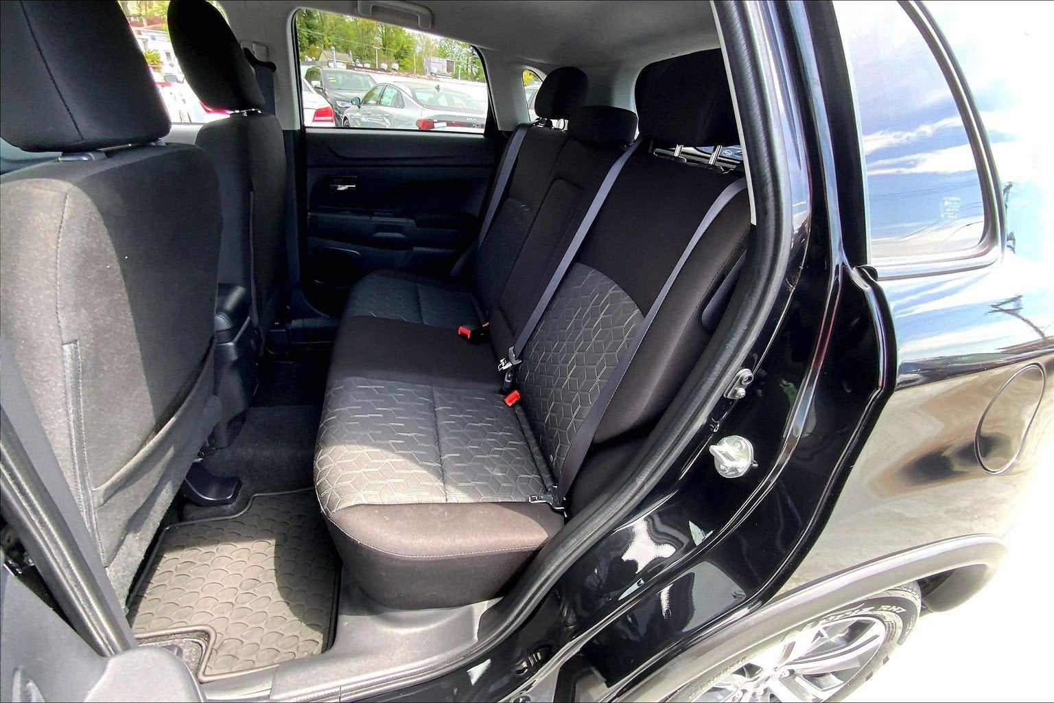 2025 Mitsubishi Outlander Sport ES