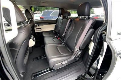 2023 Kia Carnival LX