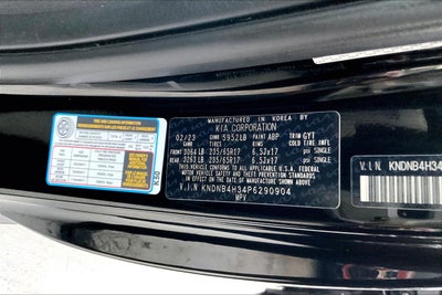 2023 Kia Carnival LX