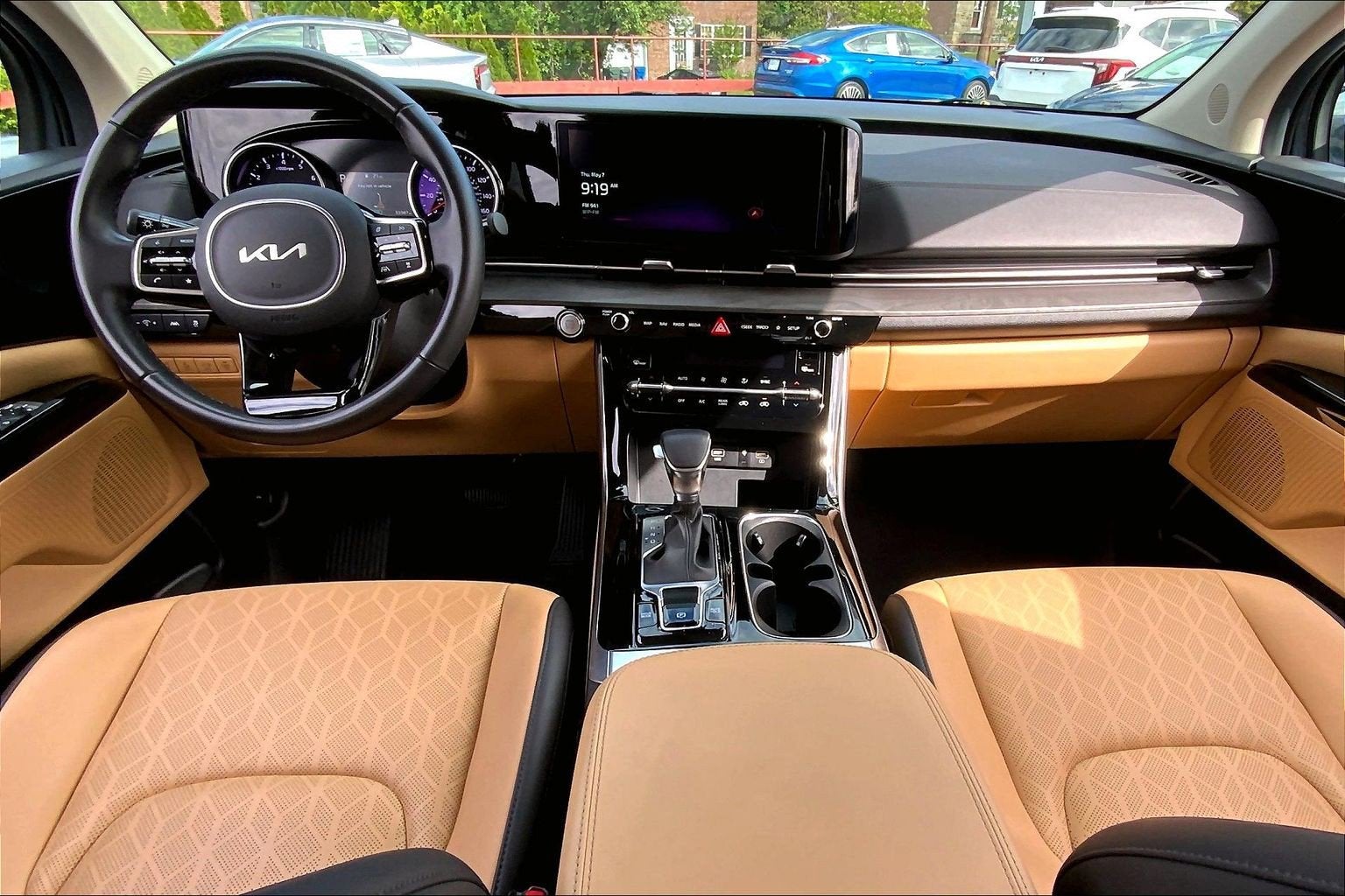 2024 Kia Carnival EX