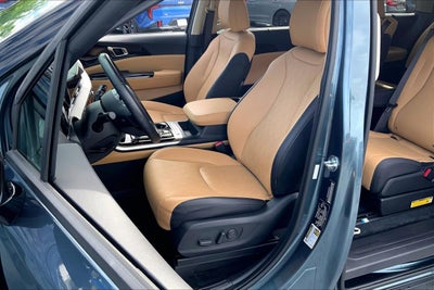 2024 Kia Carnival EX