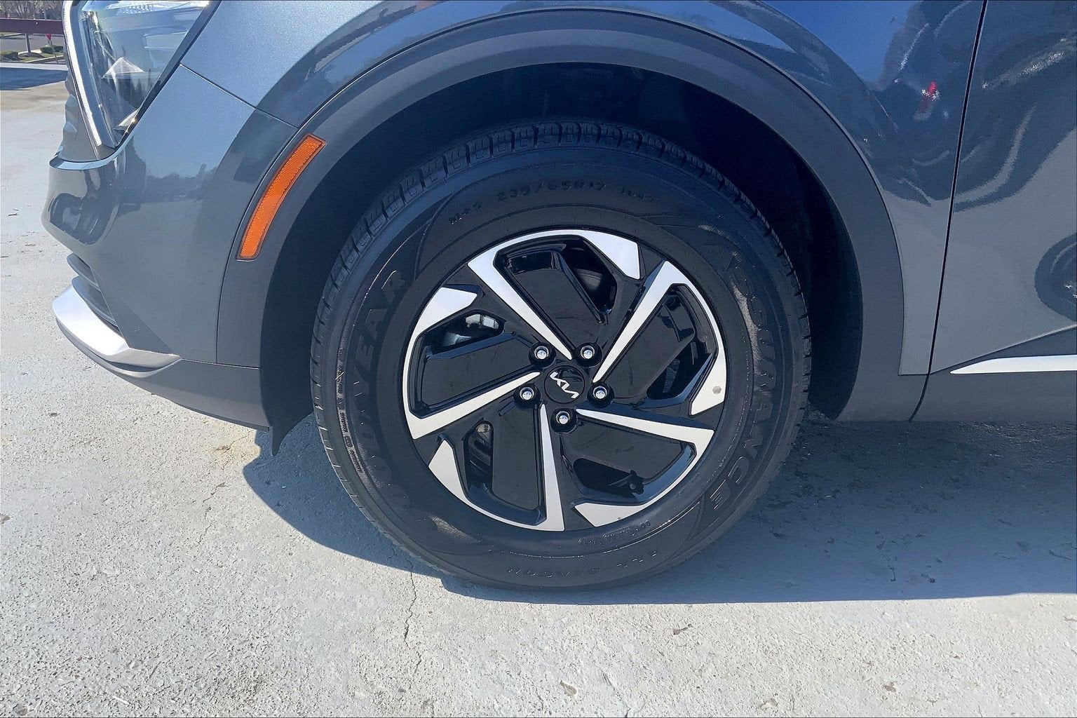 2023 Kia Sportage Hybrid LX