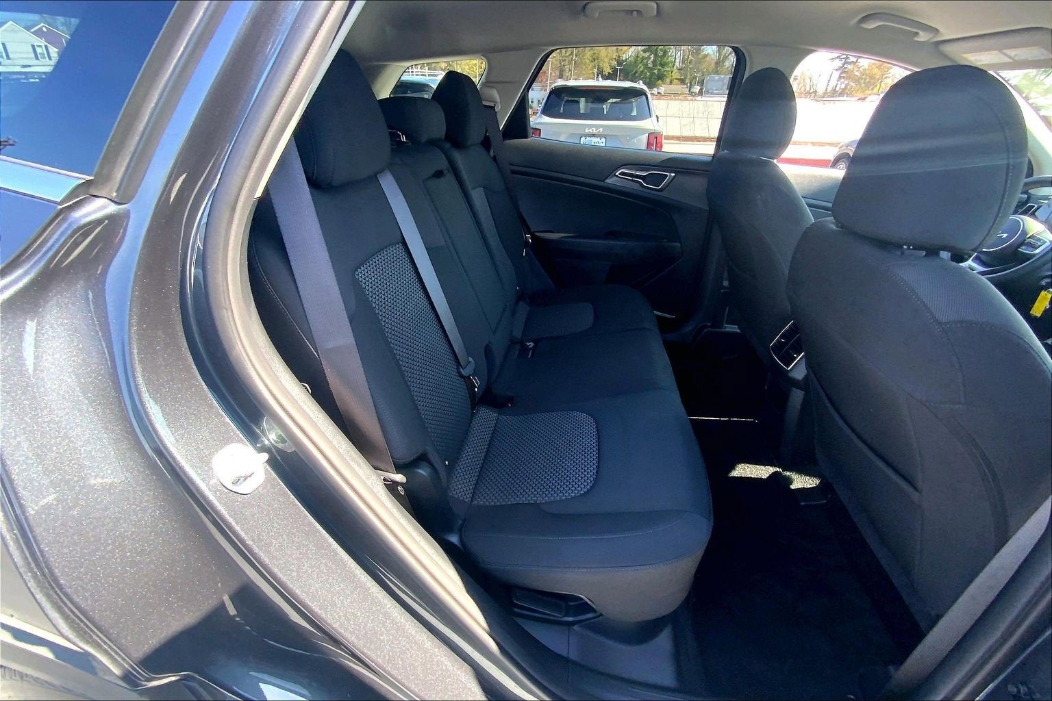 2023 Kia Sportage Hybrid LX