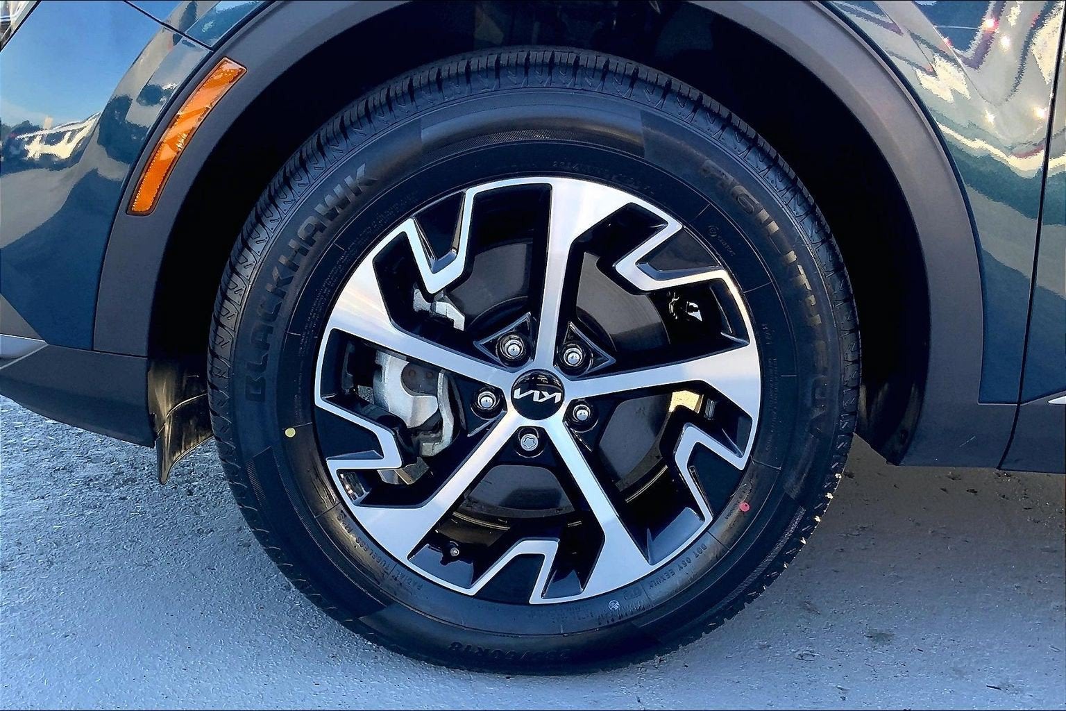 2024 Kia Sportage Hybrid EX