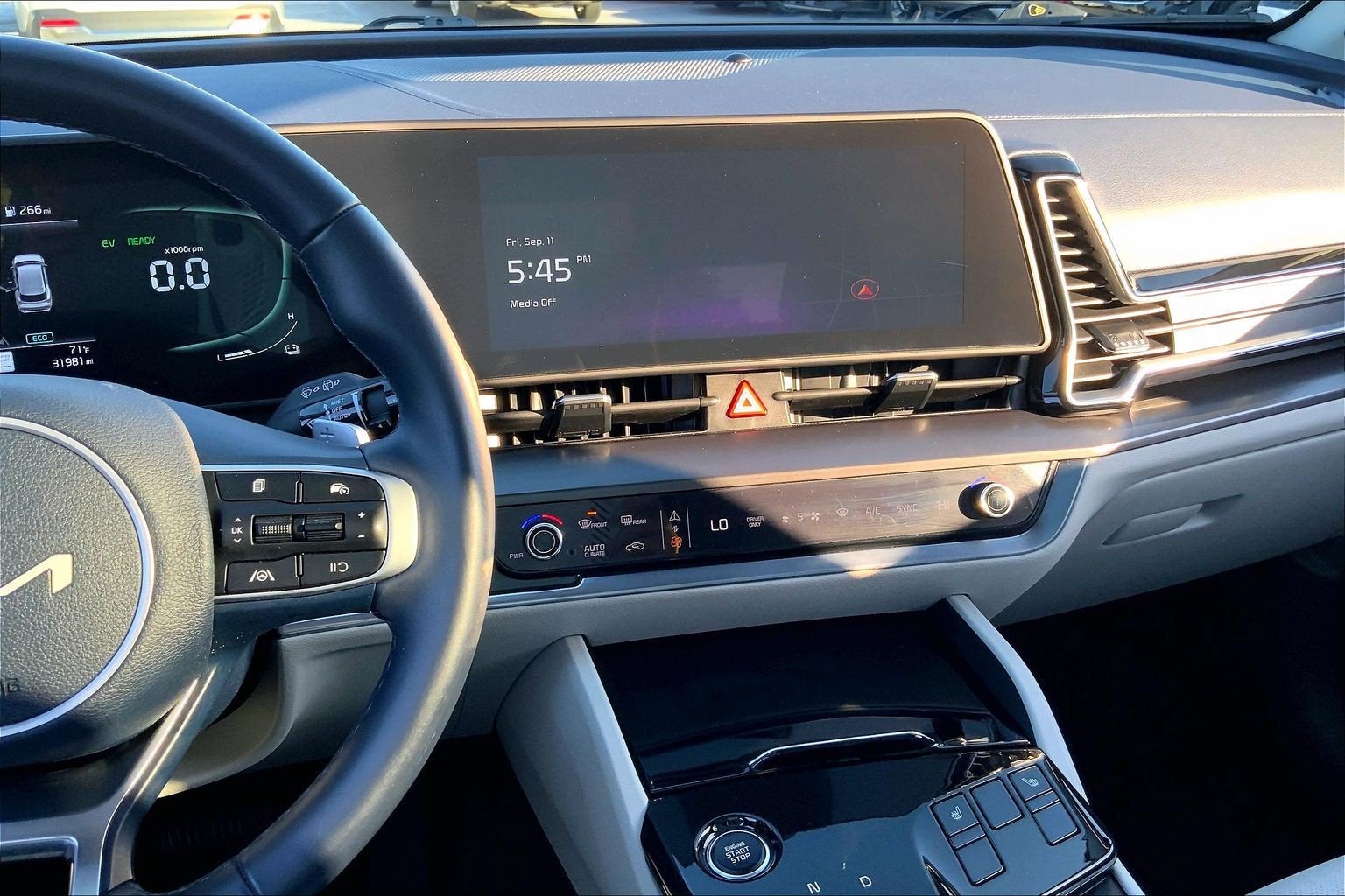 2024 Kia Sportage Hybrid EX