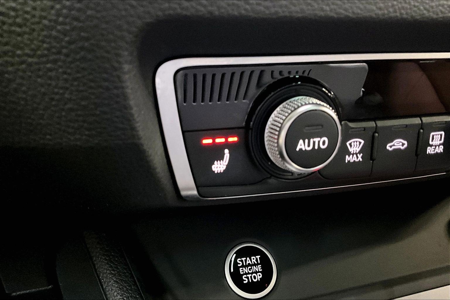 2022 Audi Q3 S line Premium