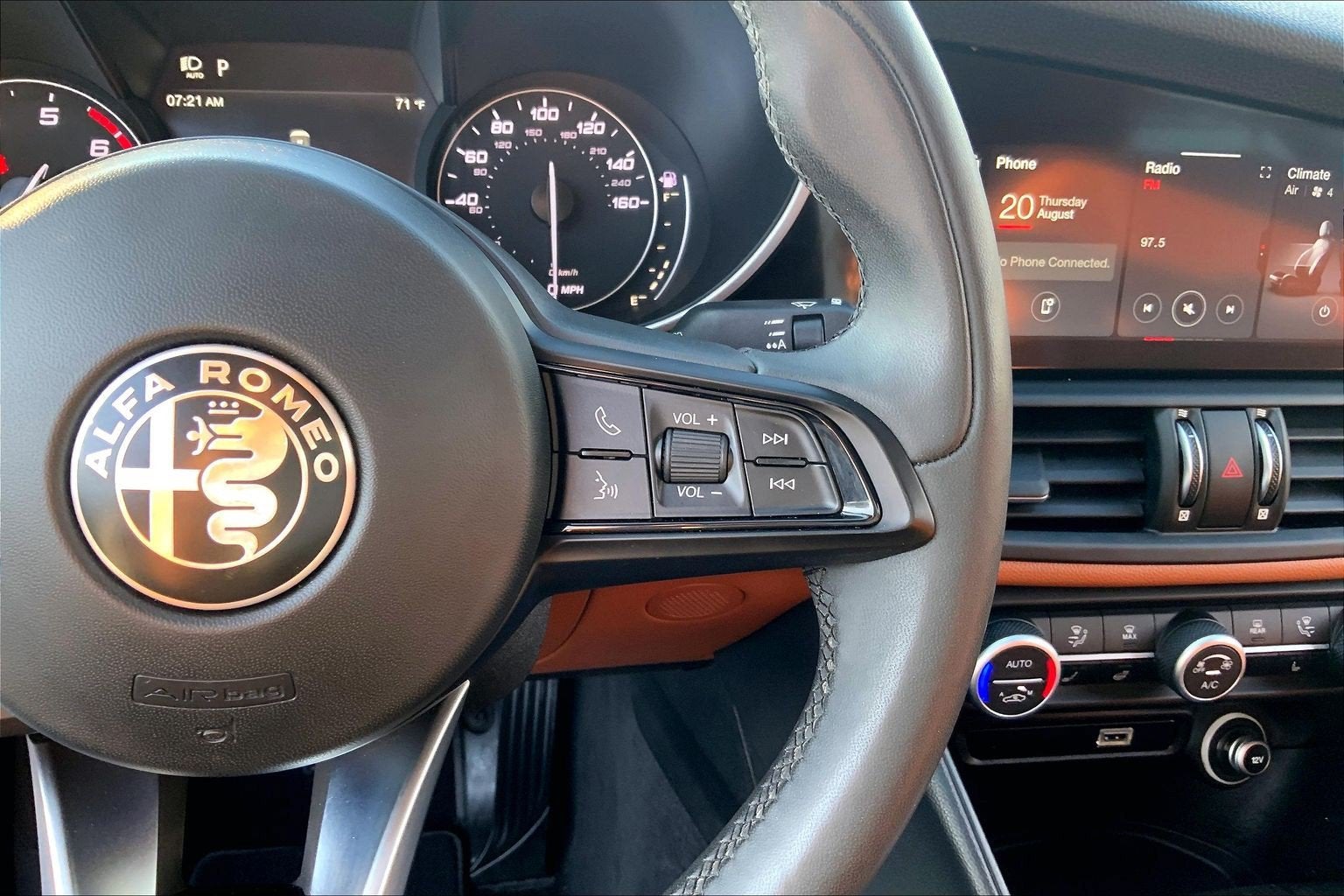 2020 Alfa Romeo Giulia Ti