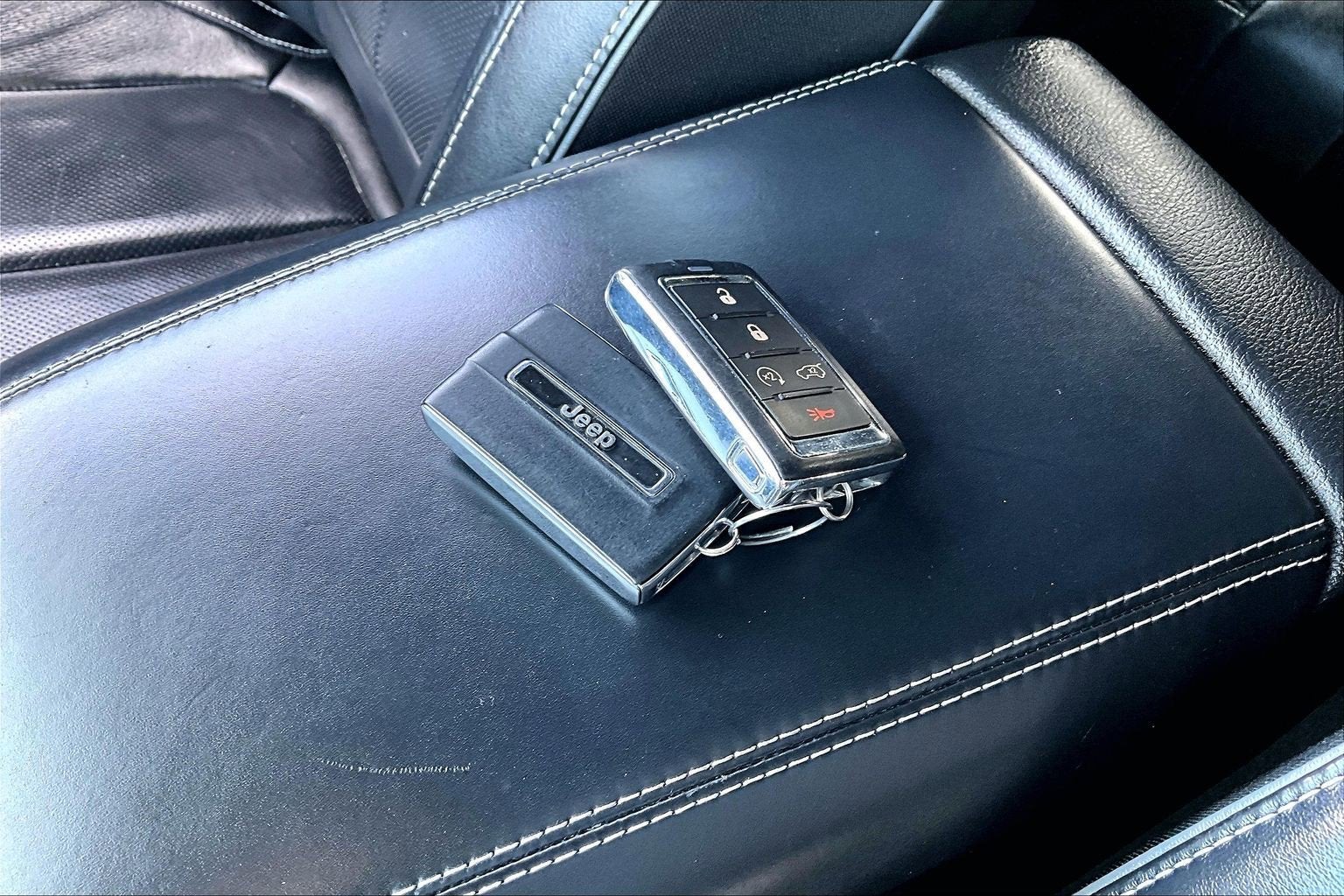 2022 Jeep Grand Cherokee Overland