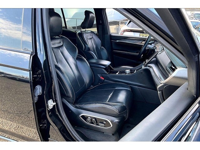 2022 Jeep Grand Cherokee Overland