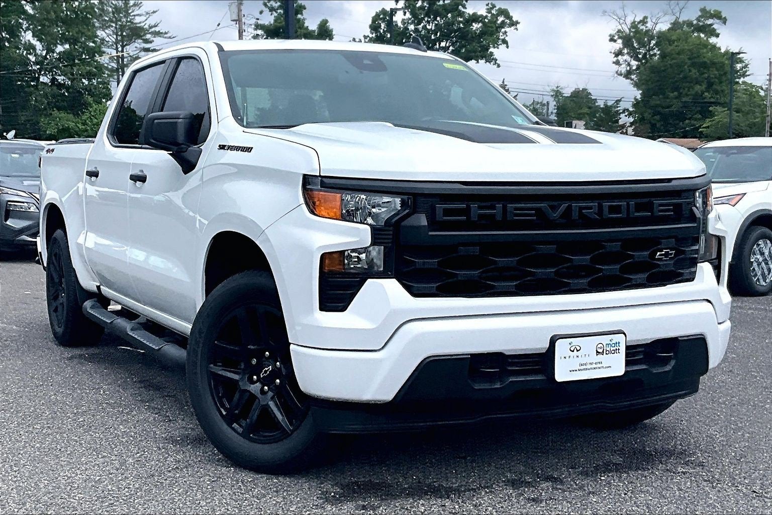 2022 Chevrolet Silverado 1500 Custom